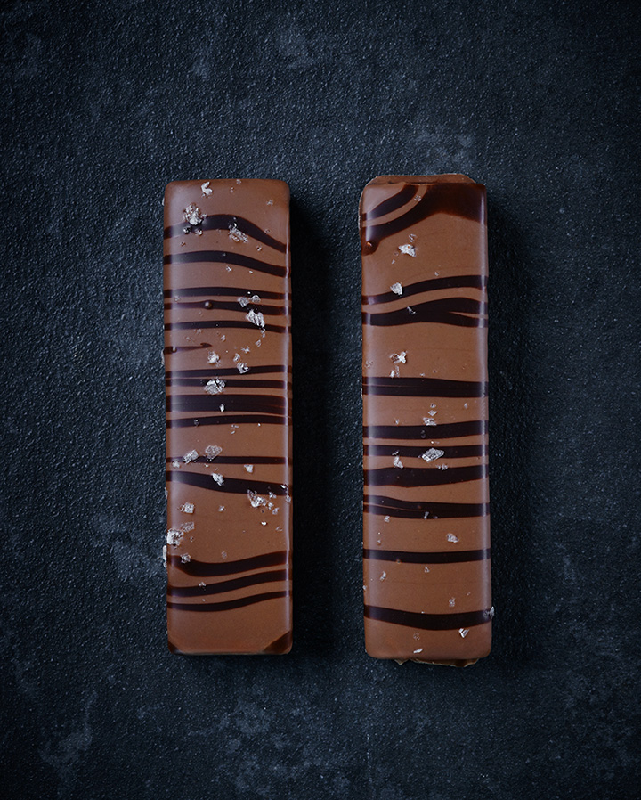 VANILJ & MJÖLKCHOKLAD FUDGE (1 st) i gruppen ALLA PRODUKTER / CHOKLADBARS hos MR CAKE (430005)