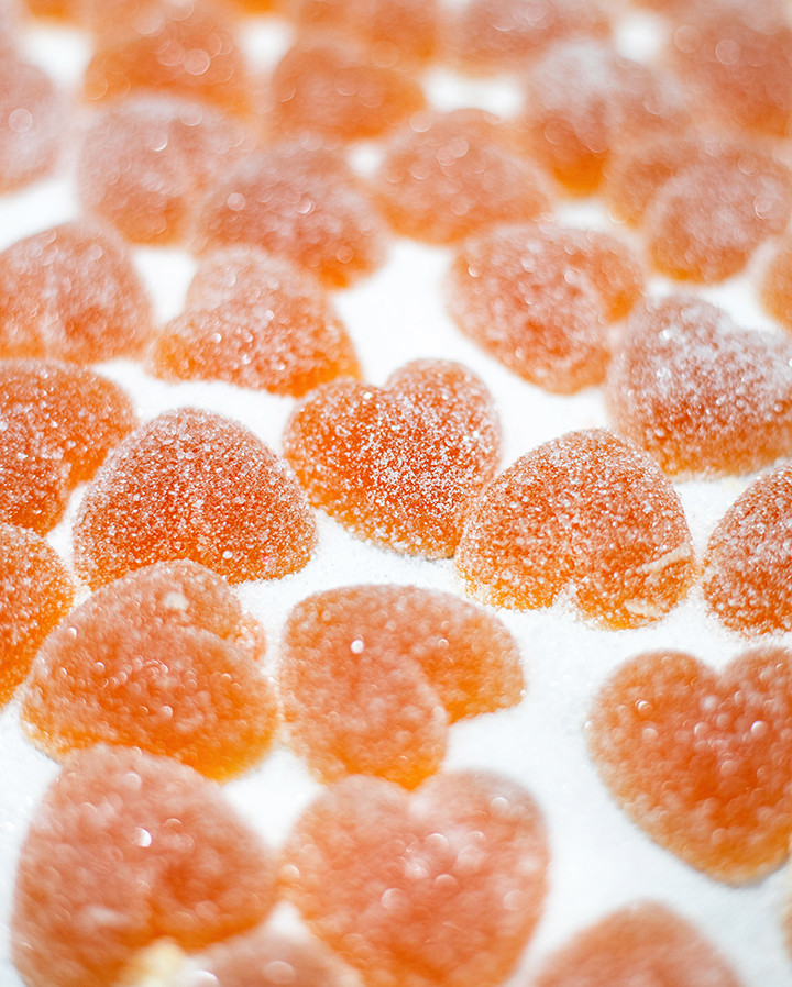 GELEHJÄRTAN MED PASSIONSFRUKT (6 st) i gruppen ALLA PRODUKTER / SWEET SNACKS hos MR CAKE (450016)