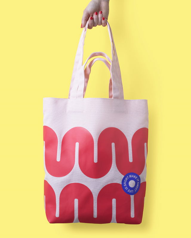 MR Cake Tote Bag Pink - Rosa tygväska - Official Merch