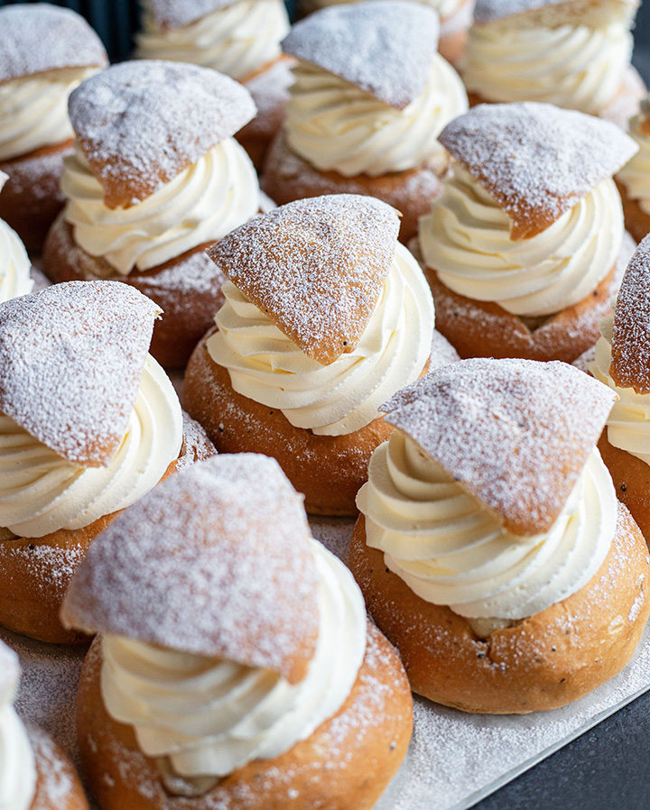 Semla MR Cake