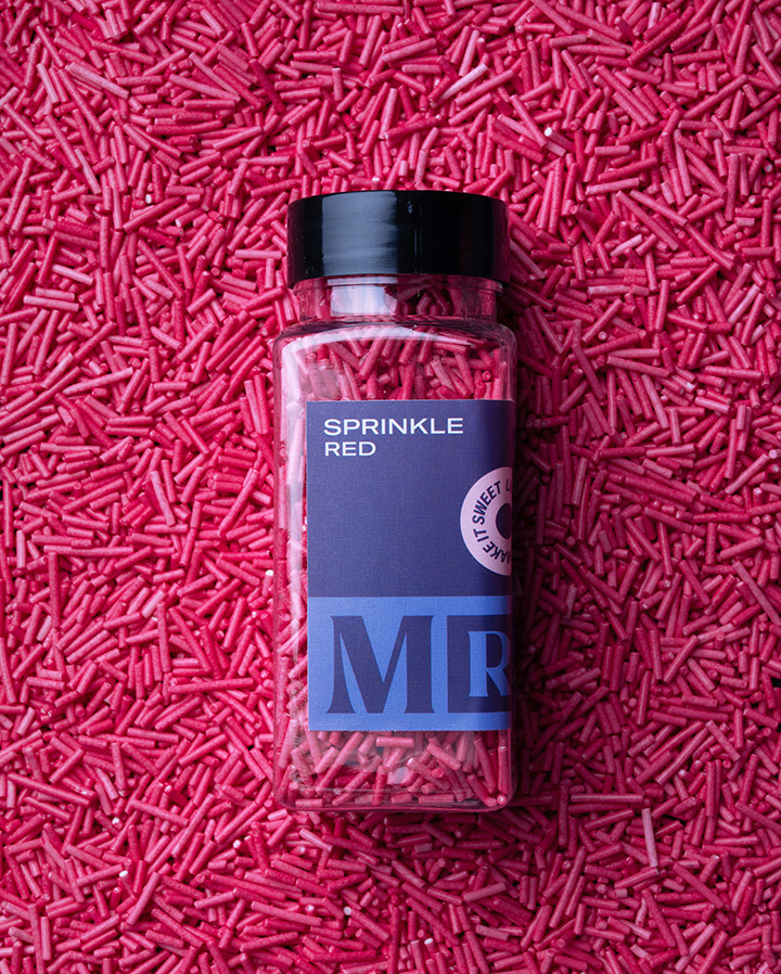 MR Cake Strössel - Sprinkle Red - Skimrande röda stavar i gruppen ALLA PRODUKTER / HAPPY BAKING hos MR CAKE (440044)
