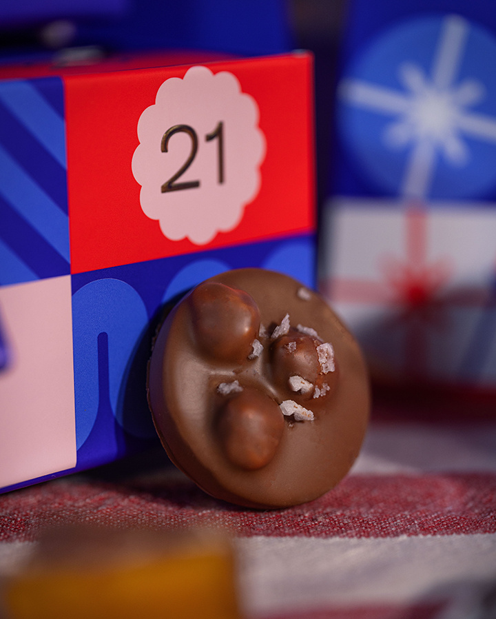 MR Cake Julkalender 2024 - Nötknäpparen - Adventskalender med 24 luckor